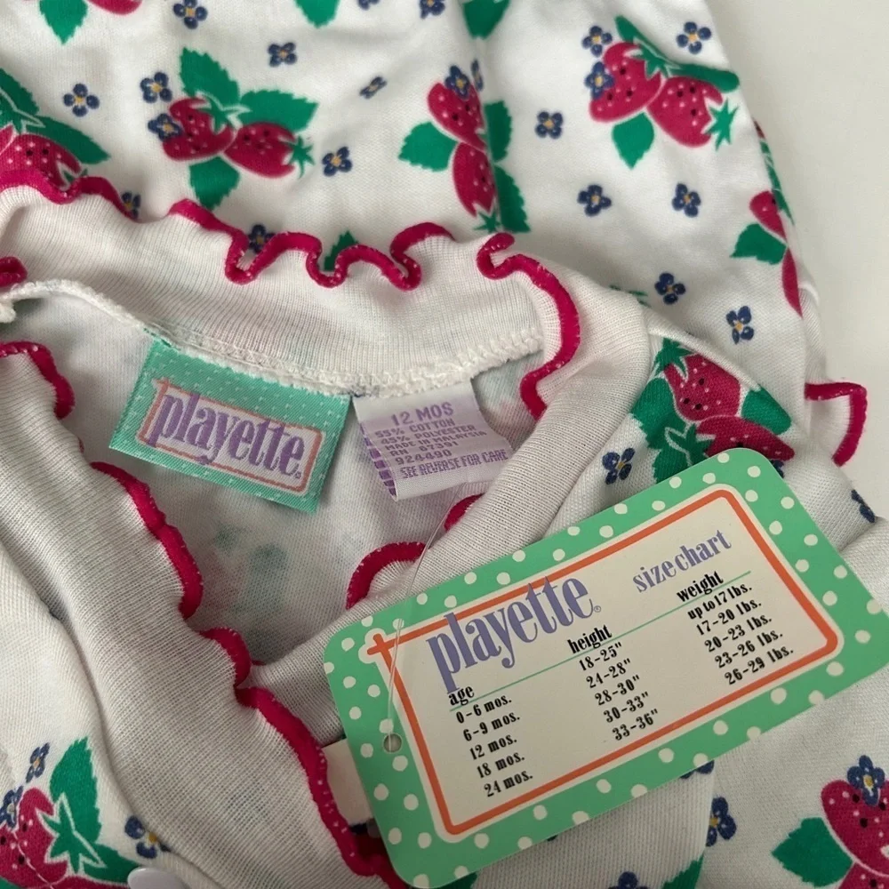Vintage Kids R Us Playette Baby Bodysuit/Romper Strawberry Print 12 Months